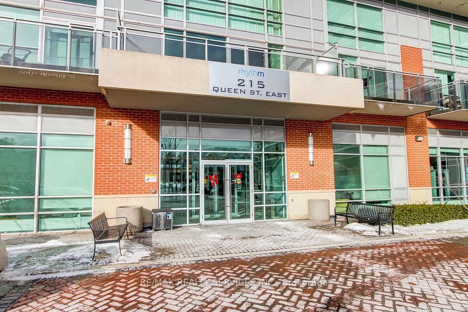 215 Queen Street E 1103, Brampton, ON L6W 0A9 – photo 3