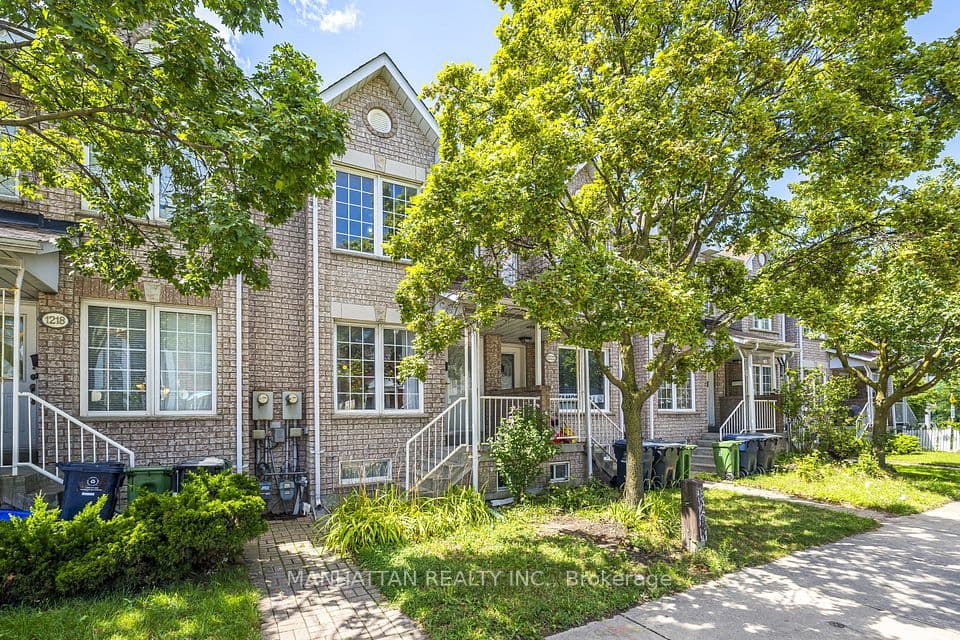 1220 Weston Road, Toronto, ON M6M 4P4 – main photo