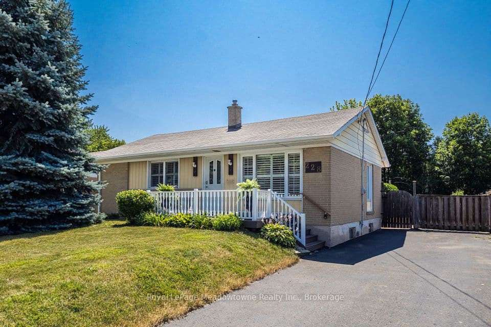 228 Bell Street, Milton, ON L9T 2A9 – photo 3