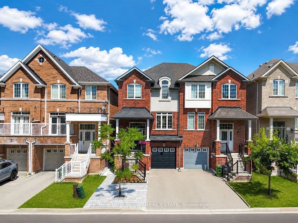 44 Lou Pomanti Street, Toronto, ON M9M 0C2 – photo 2