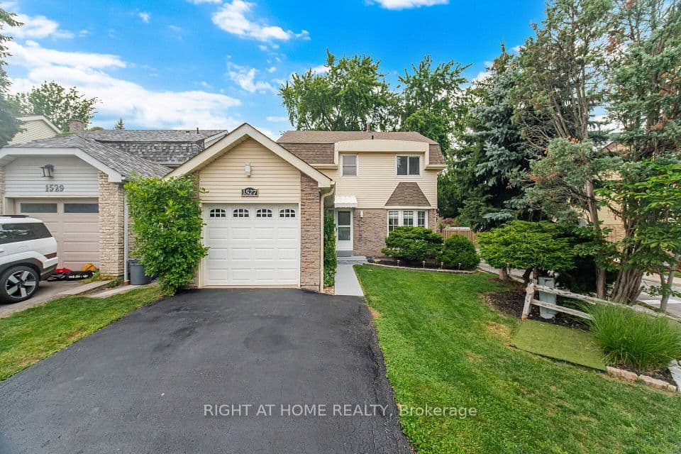 1527 Forestdale Court, Oakville, ON L6H 3A1 – photo 2