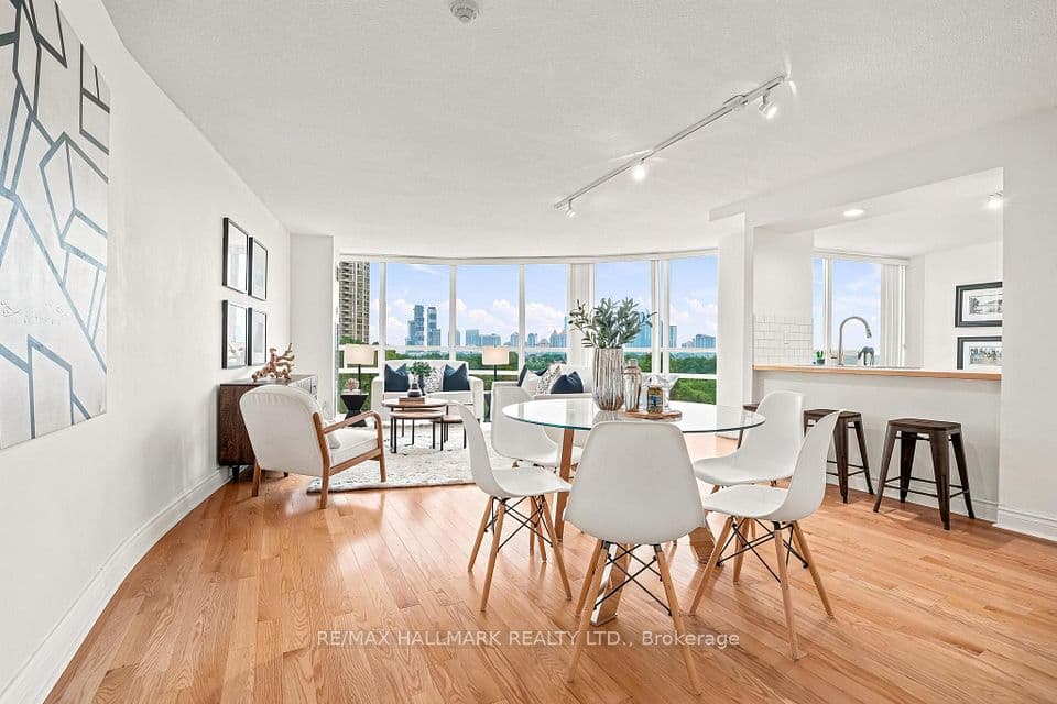 50 Eglinton Avenue W 607, Mississauga, ON L5R 3P5 – main photo