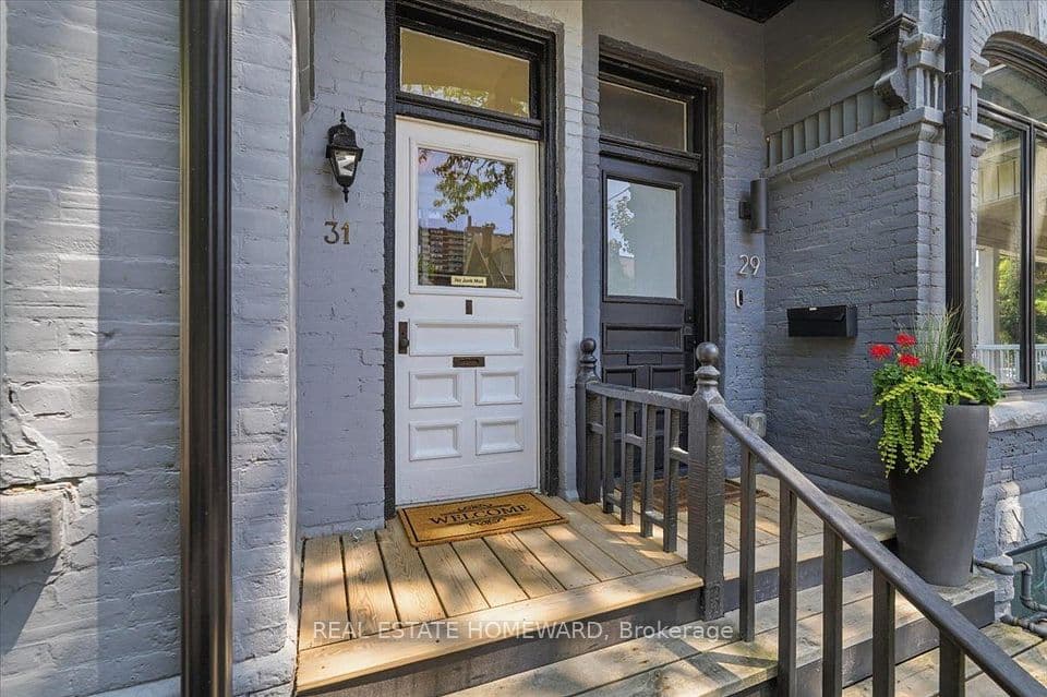 31 Sorauren Avenue, Toronto, ON M6R 2C8 – photo 2