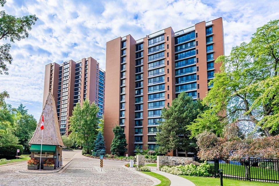 1400 Dixie Road 1409, Mississauga, ON L5E 3E1 – main photo