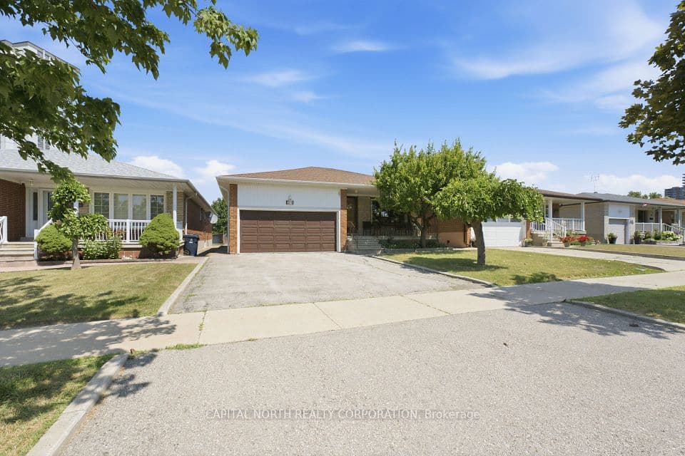 21 Maryhill Drive, Toronto, ON M9V 3C1 – photo 2