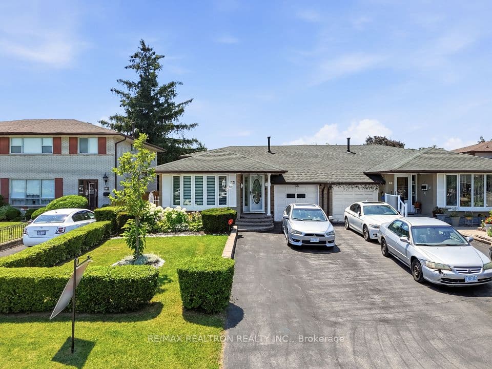 62 Wilton Drive, Brampton, ON L6W 3A1 – main photo