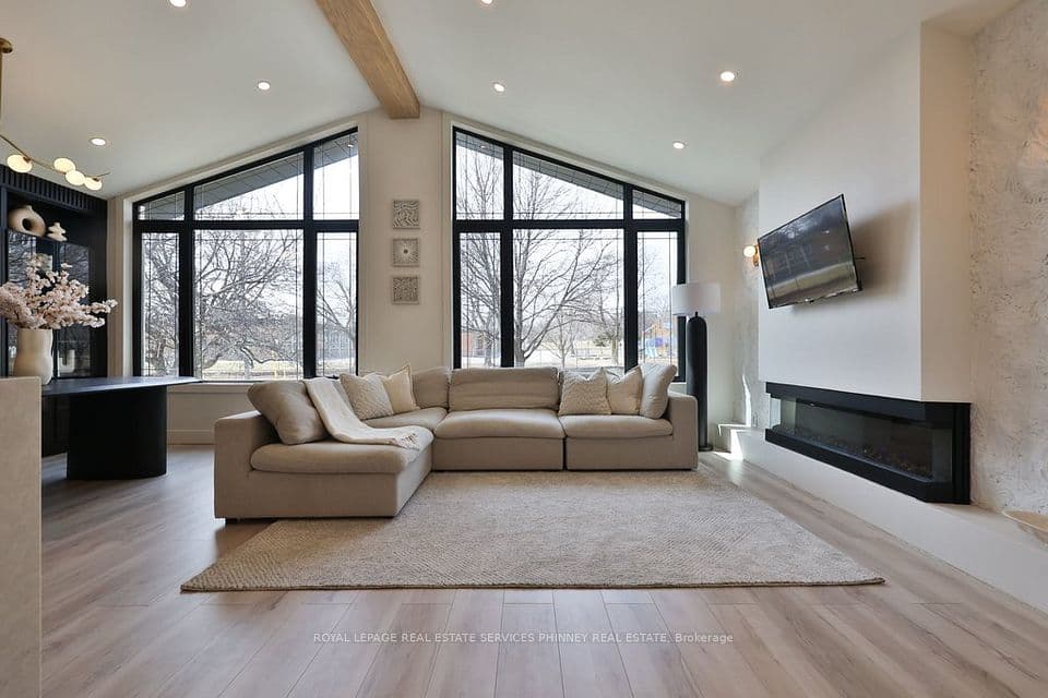 75 Rangoon Road, Toronto, ON M9C 4N8 – photo 3