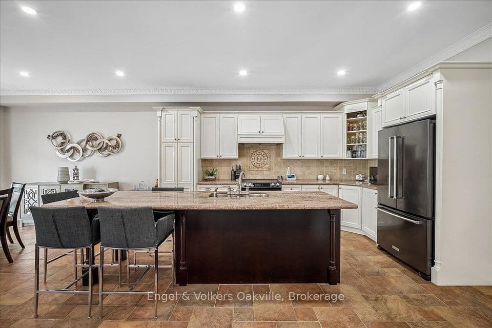 5113 Celebration Drive, Mississauga, ON L5M 8B3 – photo 2