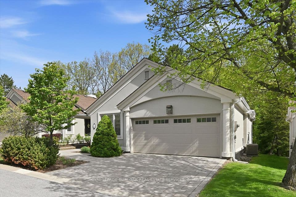 1095 Skyview Drive 4, Burlington, ON L7P 4W7 – photo 3