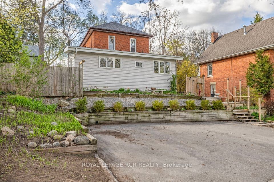 91 King Street W, Caledon, ON L7E 1A2 – main photo