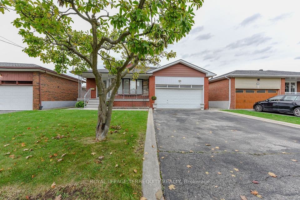 94 Melbert Road, Toronto, ON M9C 3R1 – photo 2
