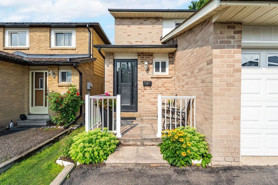 9 Windwood Drive, Toronto, ON M9W 6B8 – photo 3
