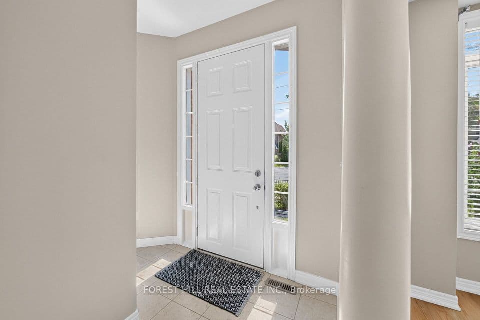 3549 Eglinton Avenue W, Mississauga, ON L5M 7T3 – photo 3