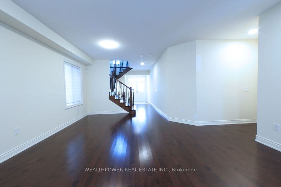 248 Belmore Court, Milton, ON L9E 1H4 – photo 3