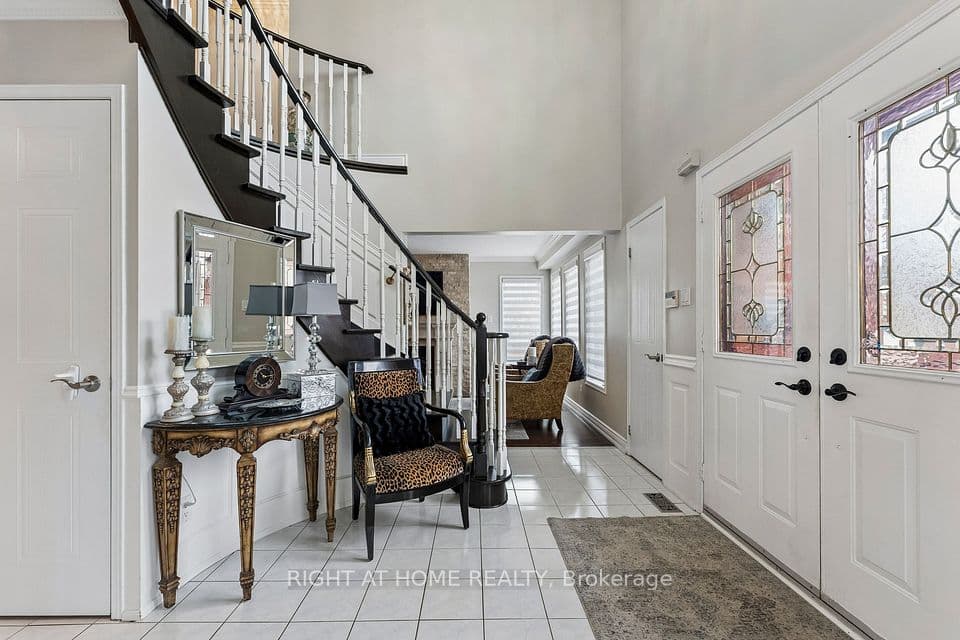 39 Banner Road, Brampton, ON L6X 4K8 – photo 3