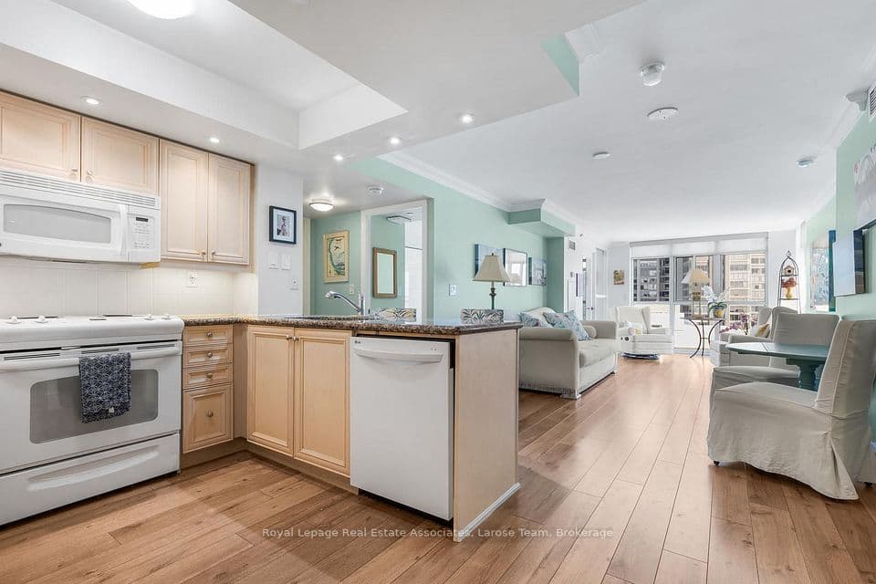 3 Marine Parade Drive 2101, Toronto, ON M8V 3Z5 – photo 3