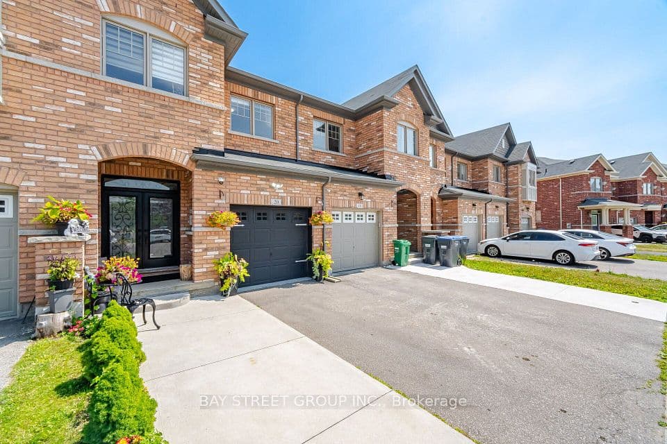 20 Davenfield Circle, Brampton, ON L6P 4L9 – main photo
