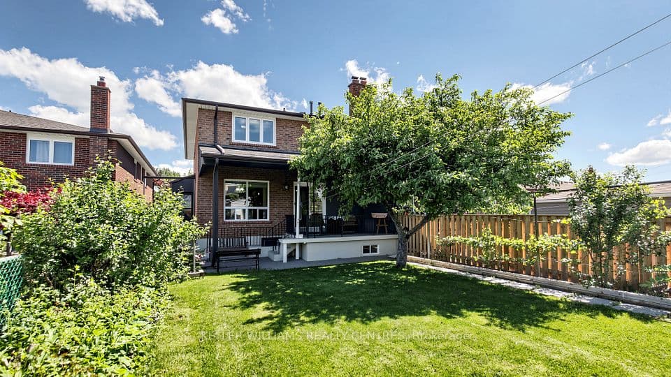 30 Clubhouse Court, Toronto, ON M3L 2K5 – photo 3