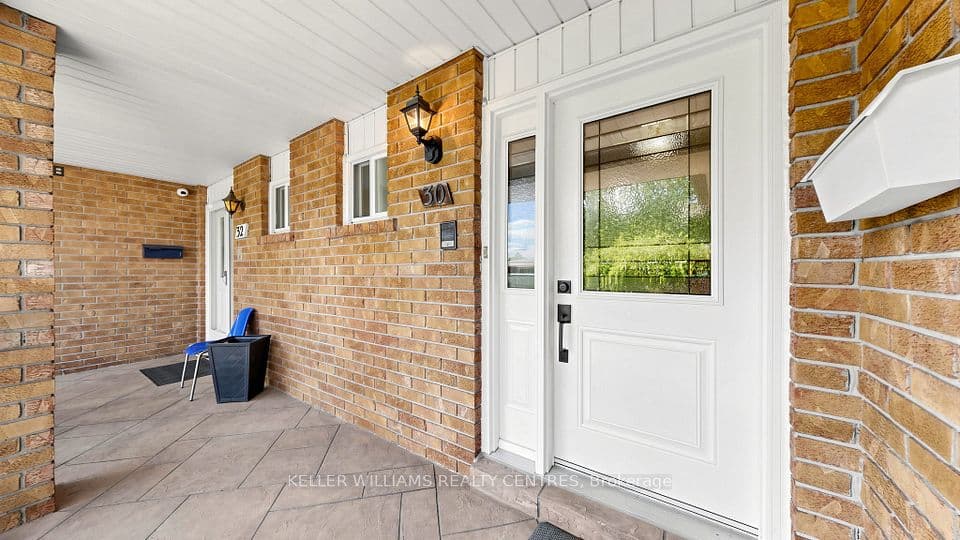 30 Clubhouse Court, Toronto, ON M3L 2K5 – photo 2