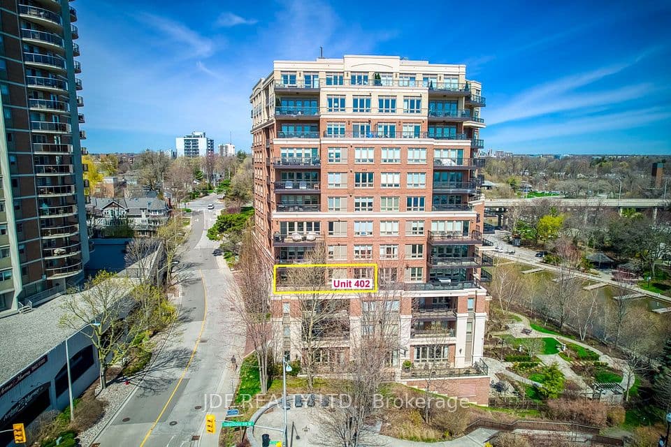 111 Forsythe Street 402, Oakville, ON L6K 3J9 – photo 3