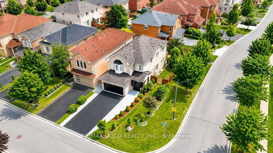 3906 Passway Road, Mississauga, ON L5N 8P1 – photo 2