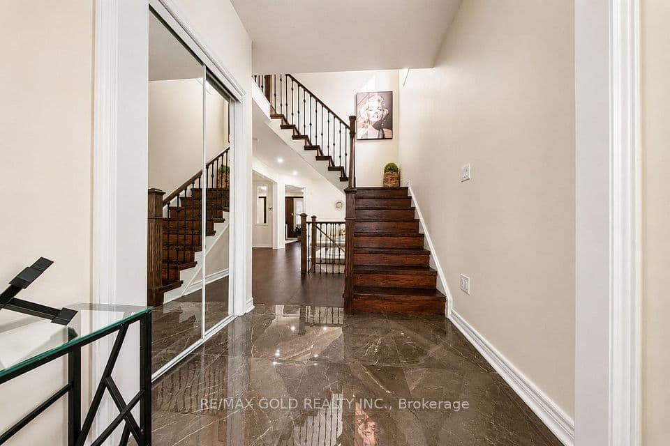 3906 Passway Road, Mississauga, ON L5N 8P1 – photo 3