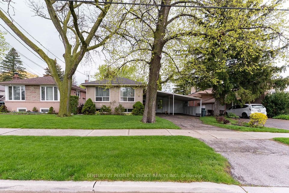 82 Hadrian Drive, Toronto, ON M9W 1V4 – photo 3