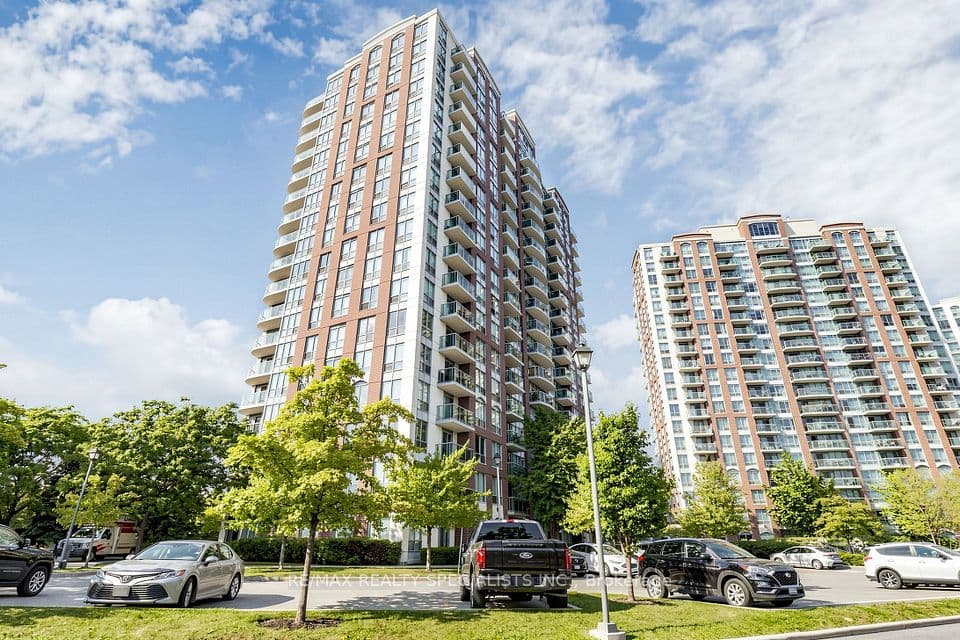 4879 Kimbermount Avenue 303, Mississauga, ON L5M 7R8 – main photo