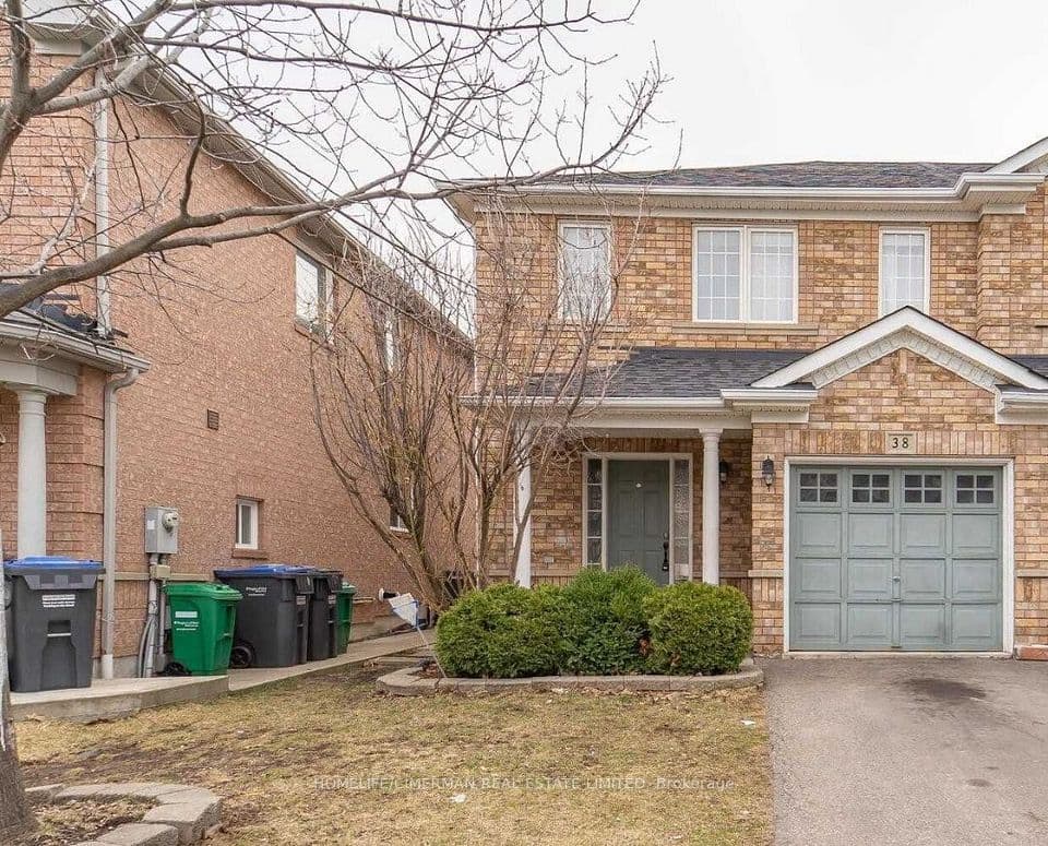 38 Trumpet Valley Boulevard, Brampton, ON L7A 3N8 – main photo