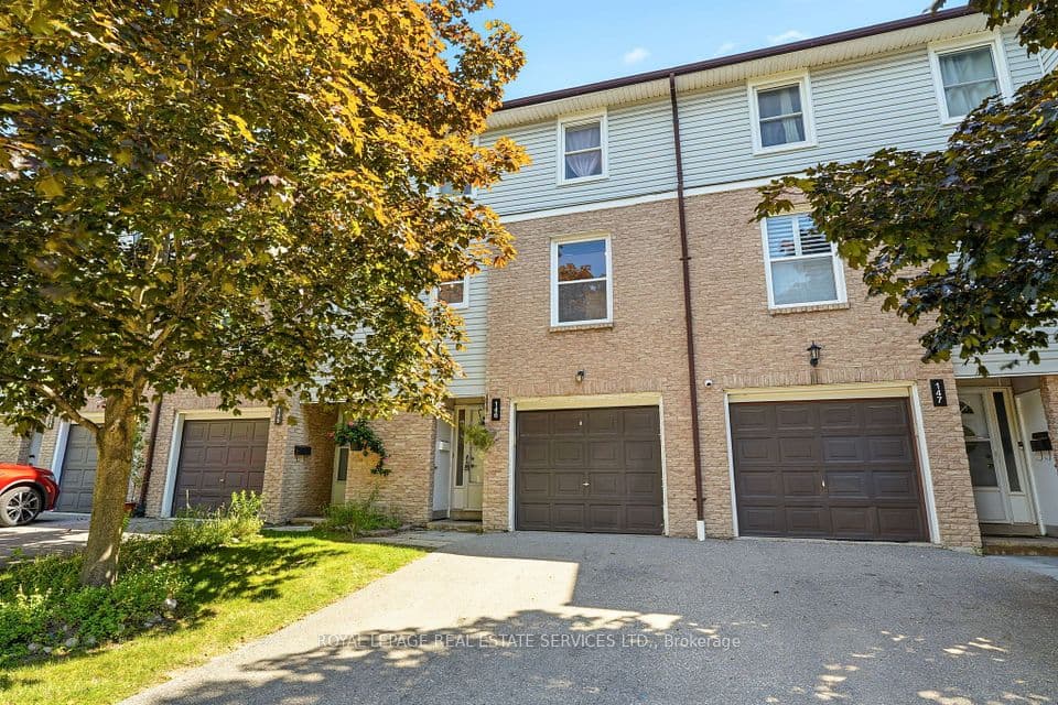 2440 Bromsgrove Road 146, Mississauga, ON L5J 4J7 – main photo