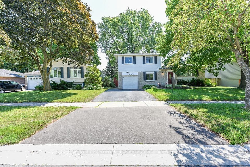 2506 Bridge Road, Oakville, ON L6L 2H2 – main photo