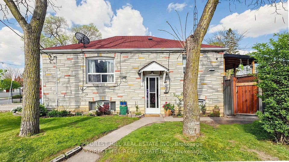 2 Ellins Avenue, Toronto, ON M6N 2A1 – photo 3