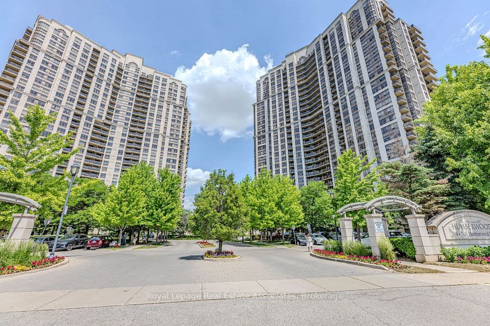 700 Humberwood Boulevard 128, Toronto, ON M9W 7J4 – main photo