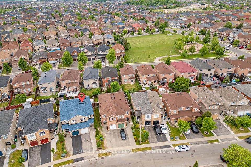 26 Roadmaster Lane, Brampton, ON L7A 3A9 – photo 3