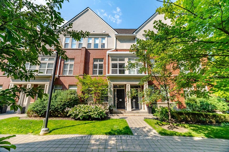 126 Resurrection Road, Toronto, ON M9A 5H1 – photo 2