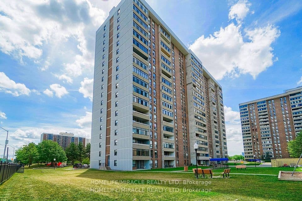 25 Kensington Road 608, Brampton, ON L6T 3W8 – photo 2