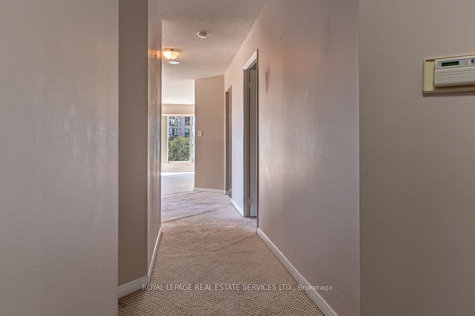 2269 Lake Shore Boulevard W 511, Toronto, ON M8V 3X6 – photo 2