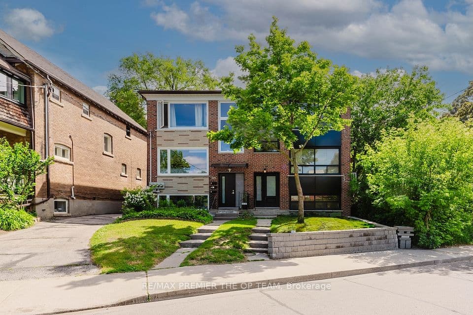 299 Quebec Avenue, Toronto, ON M6P 2V2 – photo 2