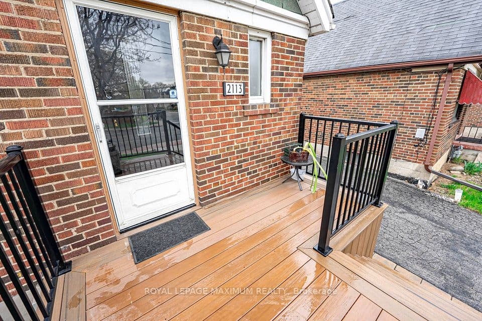 2113 Keele Street, Toronto, ON M6M 3Z3 – photo 2