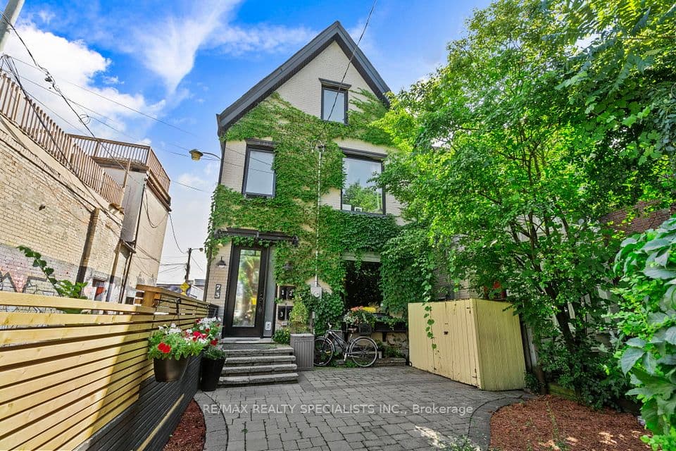 73 Elm Grove Avenue, Toronto, ON M6K 2J2 – photo 3