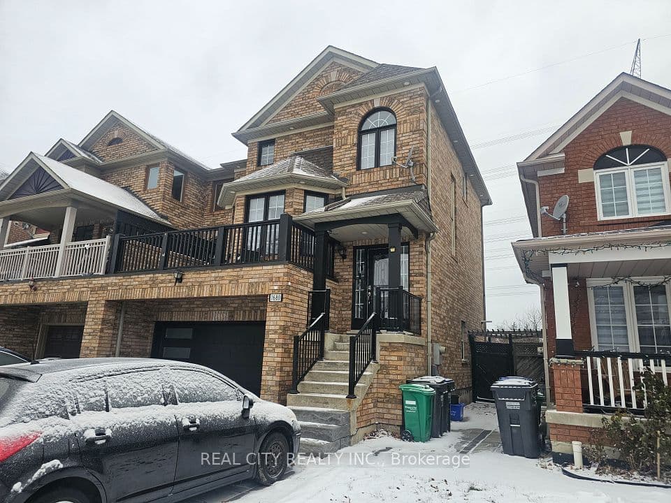 1680 Samuelson Circle, Mississauga, ON L5N 7Z7 – photo 2
