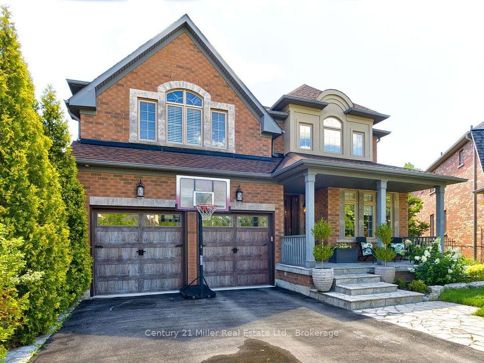 2380 Gladacres Lane, Oakville, ON L6M 0G4 – main photo