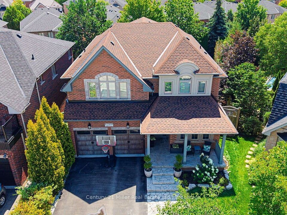 2380 Gladacres Lane, Oakville, ON L6M 0G4 – photo 2