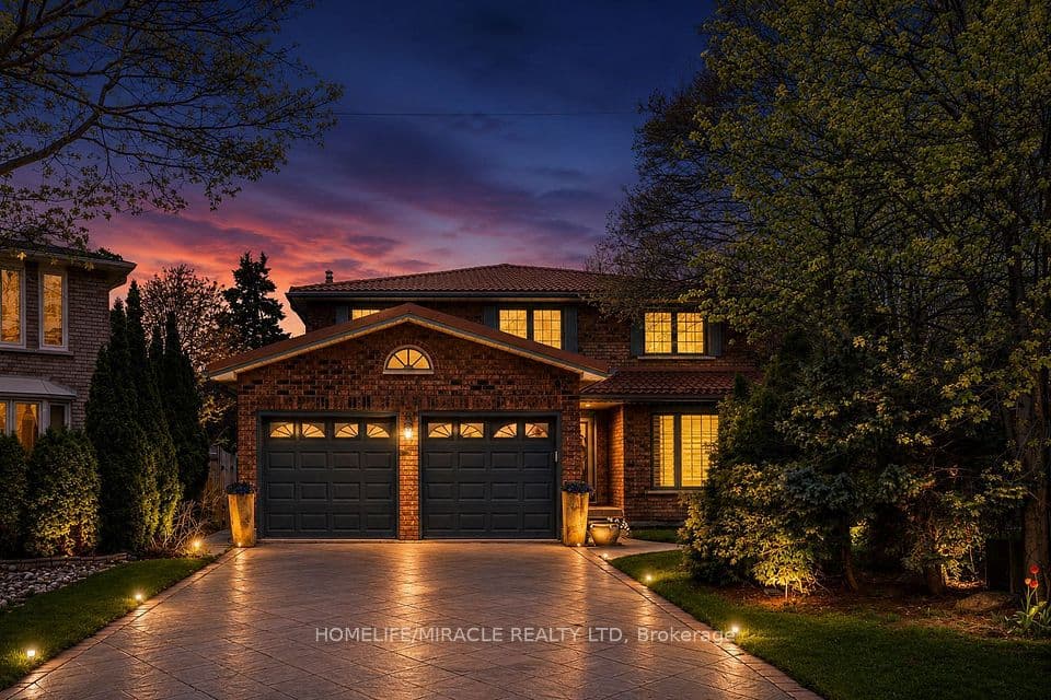 2023 Jacamar Court, Mississauga, ON L5L 3P7 – photo 3