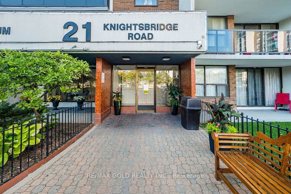21 Knightsbridge Road 407, Brampton, ON L6T 3Y1 – photo 3
