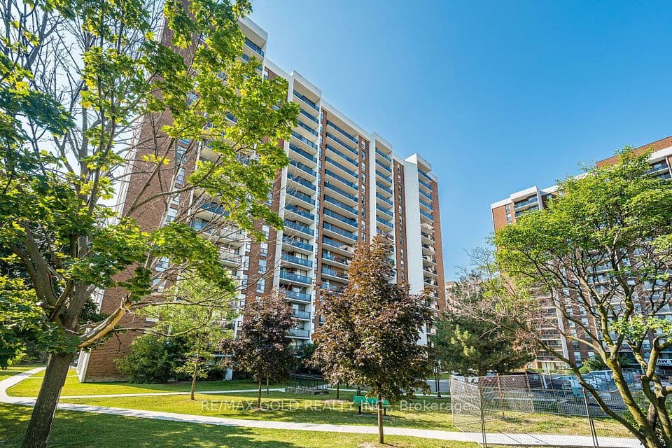 21 Knightsbridge Road 407, Brampton, ON L6T 3Y1 – photo 2