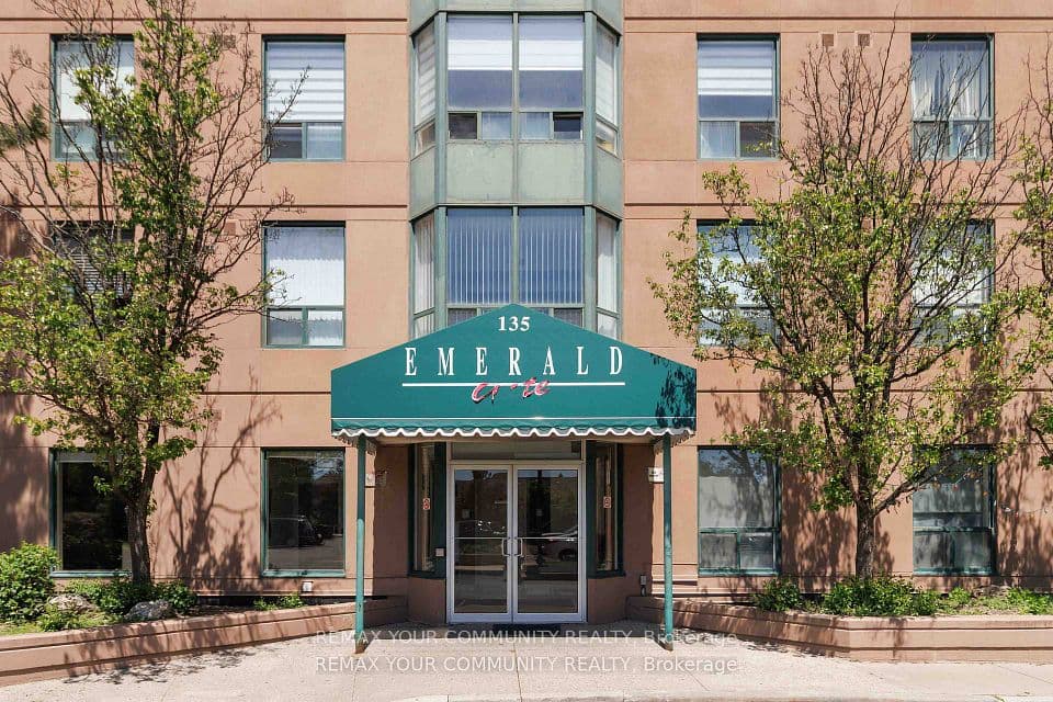 135 Hillcrest Avenue 1109, Mississauga, ON L5B 4B1 – photo 2
