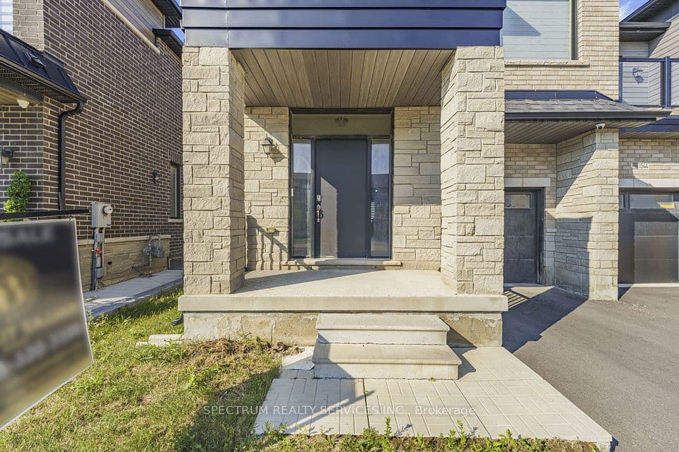 1546 Rose Way, Milton, ON L9E 1V8 – photo 3