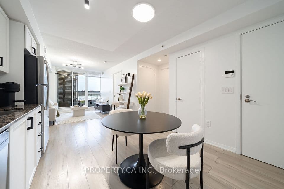 830 Lawrence Avenue 1201, Toronto, ON M6A 0A2 – photo 3