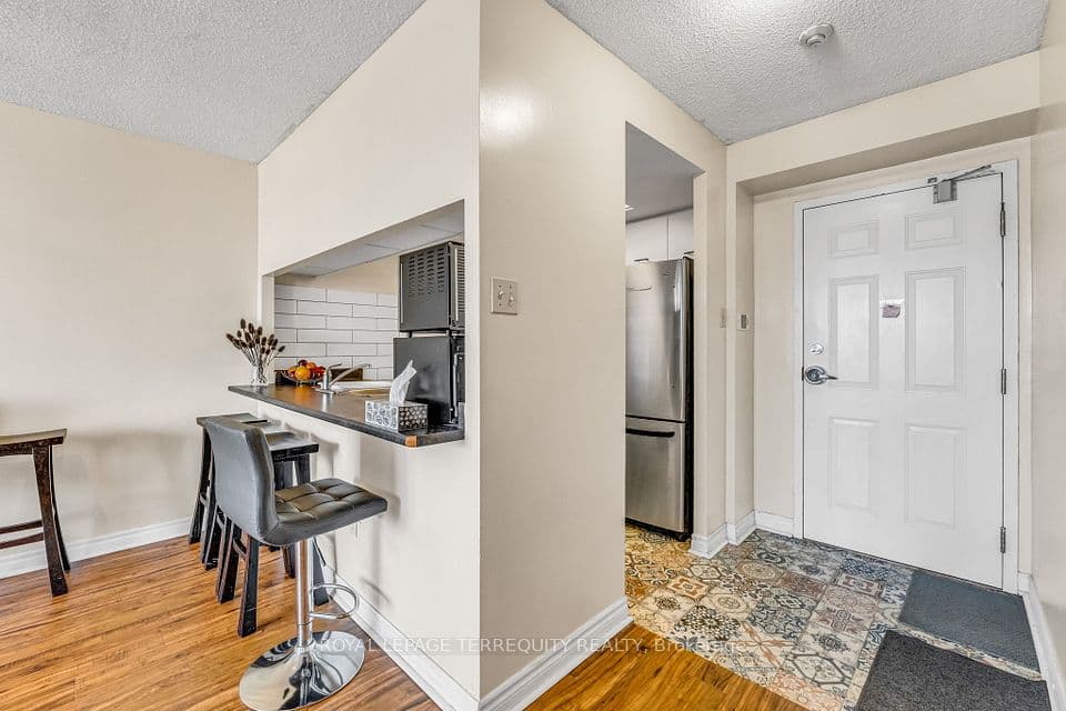 250 Webb Drive 1512, Mississauga, ON L5B 3Z4 – photo 3